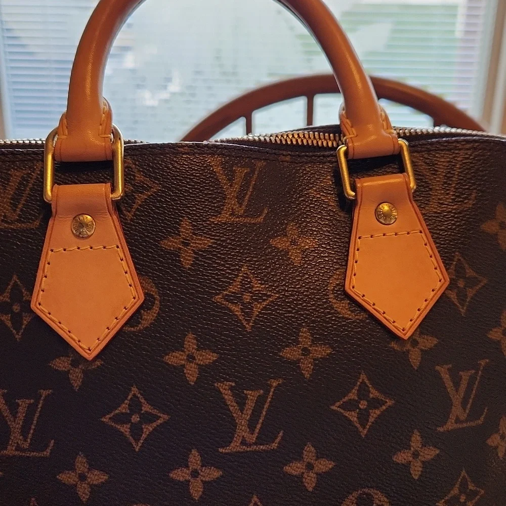 Louis Vuitton Alma Handbag Bundle - Picture 3 of 10